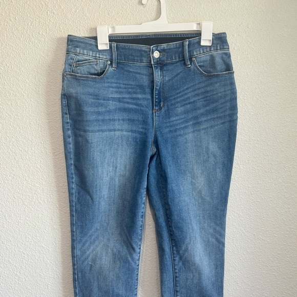 Chico's Women's 1.5R 10 Stretch Waist Band Tapered Skinny Jeans Blue Casual - Picture 2 of 9